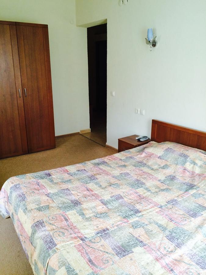 Samshit 555 Hotel Oczamczyra Zewnętrze zdjęcie
